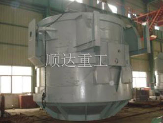        廢鋼料籃(lan)的制造 大件公(gong)司發運碼頭     廢(fèi)鋼料籃調試 大(dà)件公司發運碼(ma)頭        料籃成品待(dai)檢 廢鋼料籃在(zài)上海港待裝船(chuan)